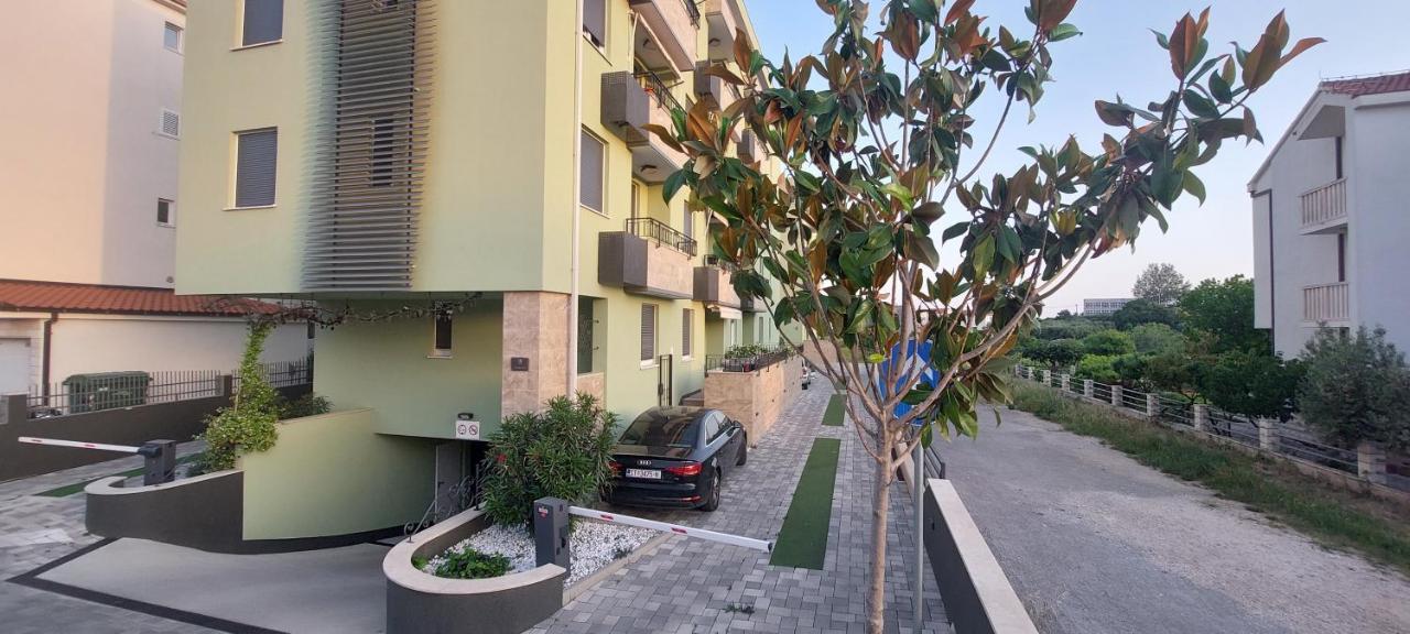 Searenity Apartment Split Exterior photo